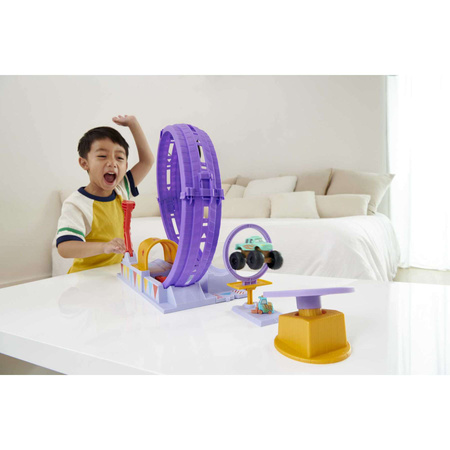 DISNEY CARS AUTA POPISOWA PĘTLA ZESTAW TORY TOR SAMOCHODOWY 2 POJAZDY HGV73