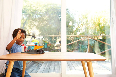 TOR HOT WHEELS Zestaw Lotnisko ATAK PTEROZAURA PTERODAKTYLA + Autko GBF94