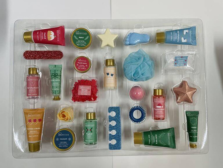 KALENDARZ ADWENTOWY ŚWIĘTA ZESTAW KOSMETYKI DO TWARZY I CIAŁA KĄPIELI