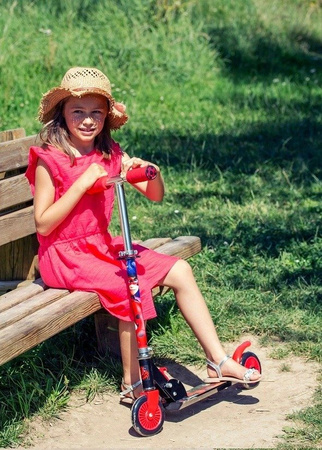 BIEDRONKA I CZARNY KOT HULAJNOGA DWUKOŁOWA 2-KOŁA