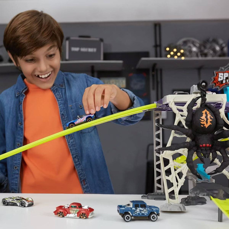 DUŻY TOR SAMOCHODOWY ATAK PAJĄKA GARAŻ WNDA ZESTAW MetalMachines Autko 3,3