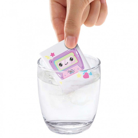 Polly Pocket - Imprezowa moda Zestaw z lalką + 16 akcesoriów HRD65