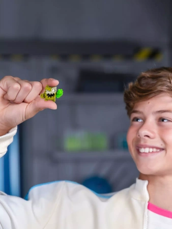 Mr. Beast Mega Lab Swarms 12-Pack Figurki Figurka Zestaw Figurka MrBeast