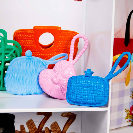 LALKA BARBIE WYMARZONA SZAFA NA UBRANKA + LALKA