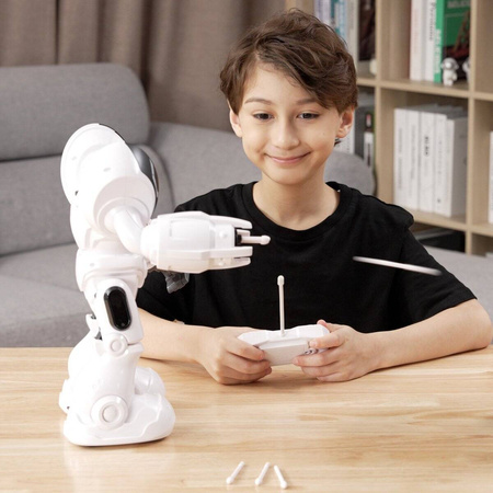 SILVERLIT ROBO BLAST ROBOT ZDALNIE STEROWANY RC DŹWIĘK LED PILOT