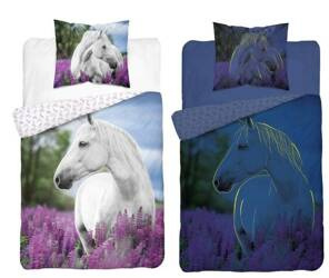KOŃ KONIE KONIK BIAŁY POŚCIEL ŚWIECĄCA W CIEMNOŚCI ŚWIECI FLUO 140x200