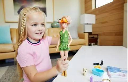 LALKA BARBIE KARIERA NIESPODZIANKA UBRANKA GLH62