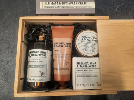 MĘSKI ZESTAW PREZENTOWY KOSMETYKI CIAŁA KĄPIELI DREWNIANE PUDEŁKO