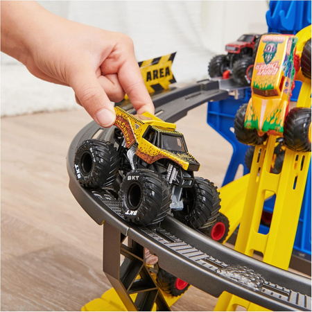 MONSTER JAM ZESTAW GARAŻ Z TOREM + AUTKO DŻWIĘK I ŚWIATŁO