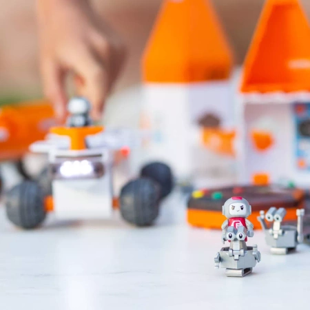 STACJA KOSMICZNA GRA INTERAKTYWNA PLANETARIUM EDUKACYJNA CIRCUIT EXPLORER