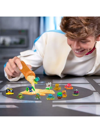 Mr. Beast Mega Lab Swarms 12-Pack Figurki Zestaw Laboratorium MrBeast