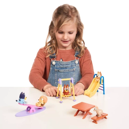 BLUEY BINGO PIESKI ZESTAW PLAC ZABAW PARK HUŚTAWKA ZJEŻDZALNIA FIGURKI