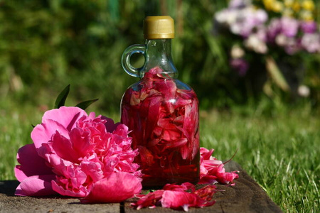 ZESTAW KOSMETYKÓW PREZENT DZIEŃ KOBIET DO CIAŁA I KĄPIELI BUT SPA PIWONIA