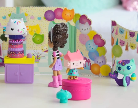 KOCI DOMEK GABI URODZINOWY ZESTAW 5 FIGUREK ŁAKOTEK SYRENKOTKA TEKTURZĄTKO