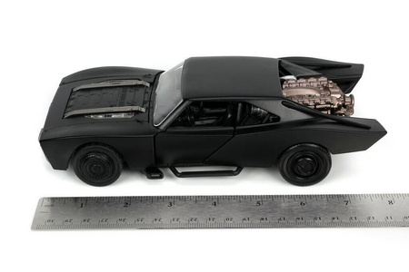 Zestaw Batman pojazd Batmobile DC 1:24 z figurką Batman